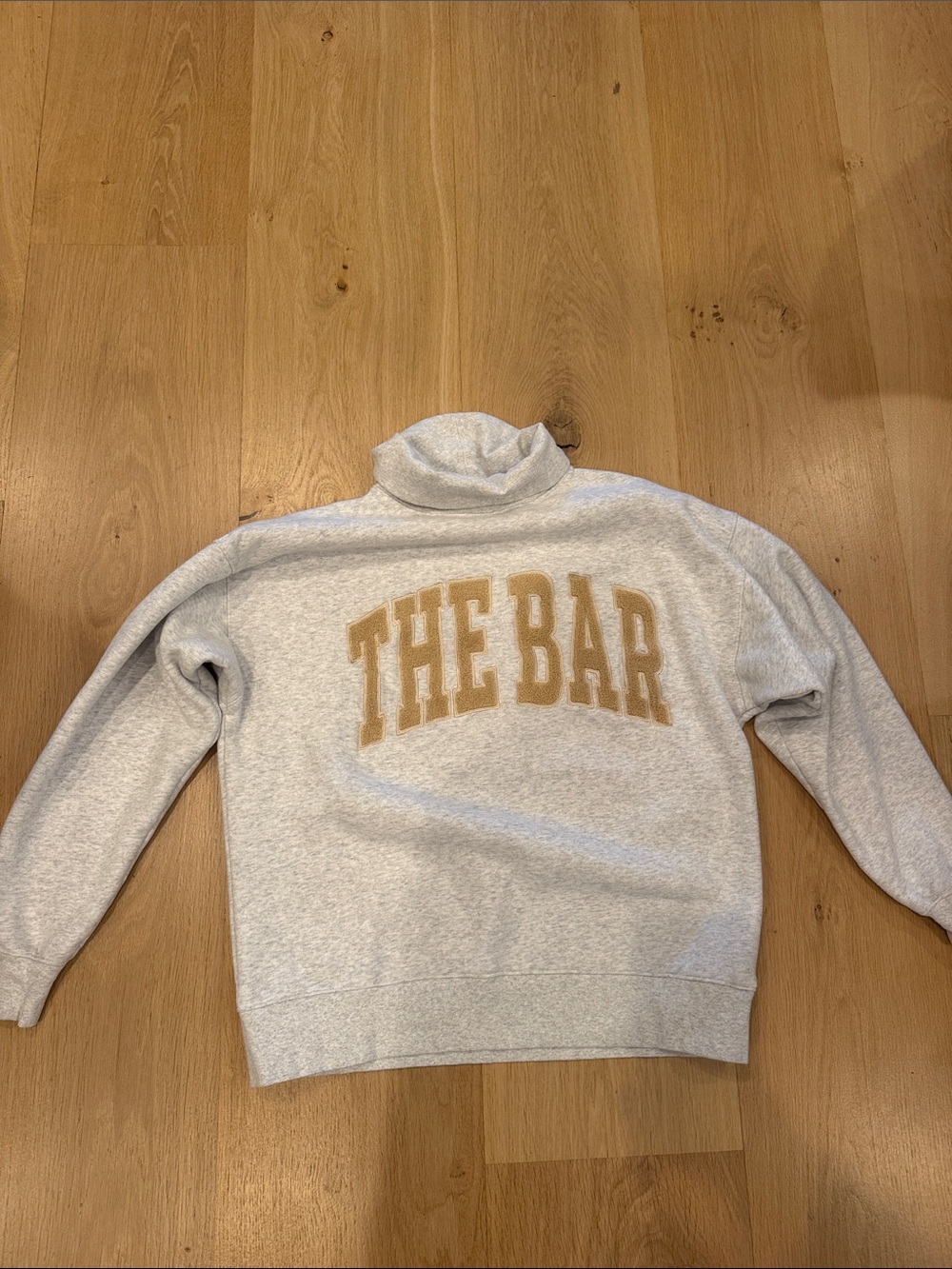 THE BAR Teddy collection Turtleneck Sweatshirt